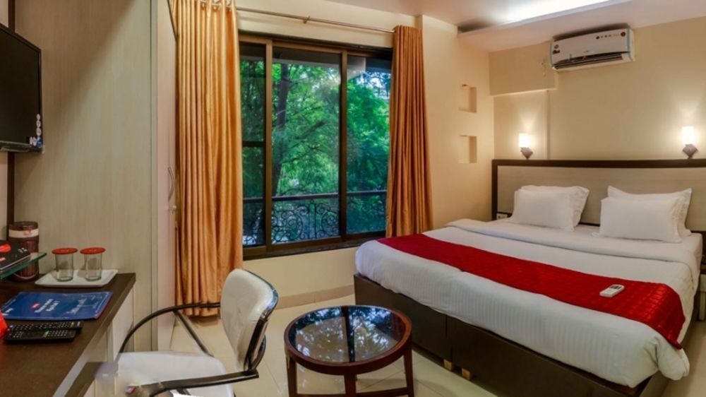 Oyo 2026 Hotel Aishwarya Residency Navi Mumbai Dış mekan fotoğraf
